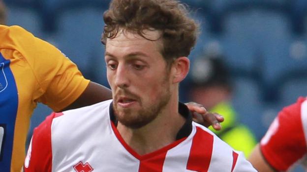 Danny Whitehead: Macclesfield Town re-sign Wigan midfielder on loan