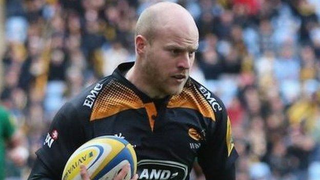 Hampson to replace injured Simpson