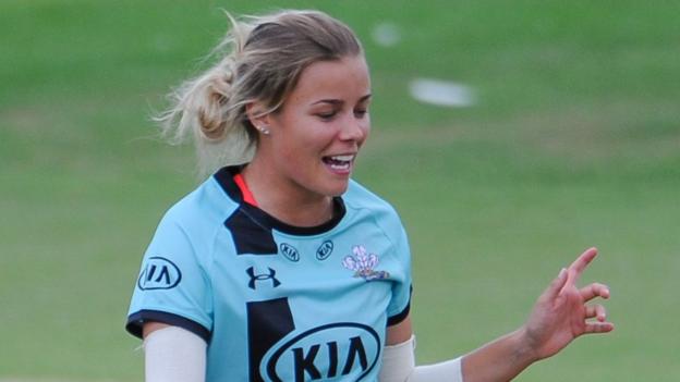 Super League: Surrey Stars ease to victory over Lancashire Thunder