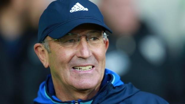 Tony Pulis: West Brom manager hopes early-season form will help attract players