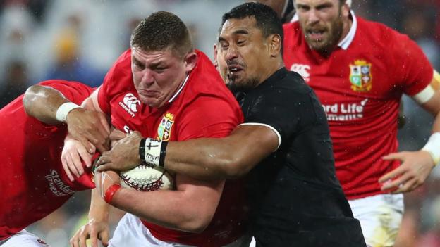 New Zealand v Lions: Rob Howley says there will be surprises