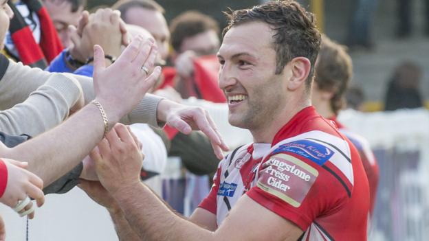 Tommy Lee: St Helens sign Salford Red Devils captain on two-year deal