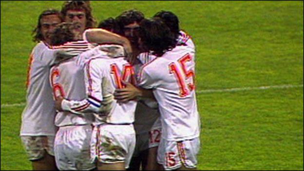 Netherlands players celebrate Johan Cruyff's goal against Brazil