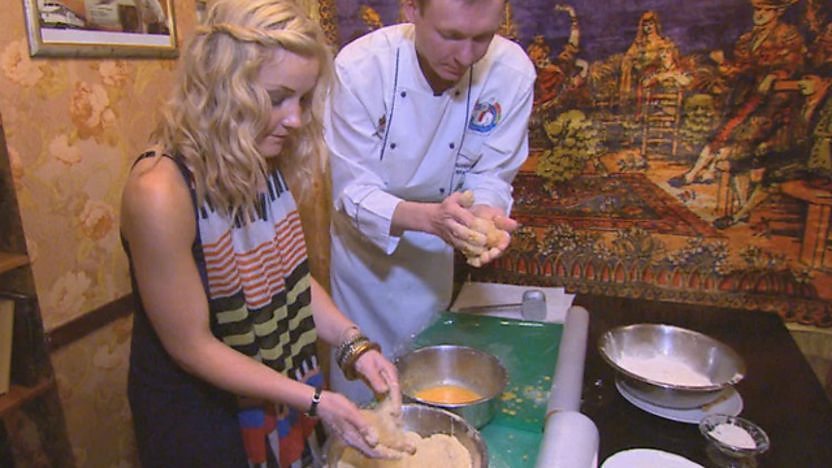 Helen Skelton from Blue Peter making a chicken kiev