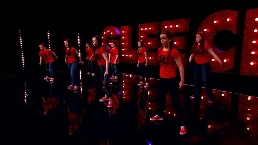 Triple Threat perform on Comic Relief Does Glee Club