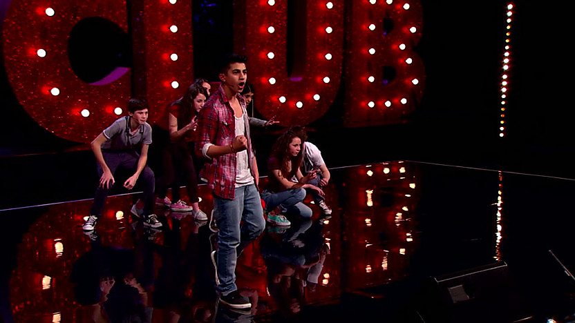 Gr8 Expectations perform on Comic Relief Does Glee Club