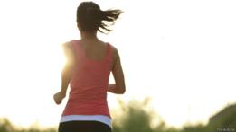 Mujer corriendo