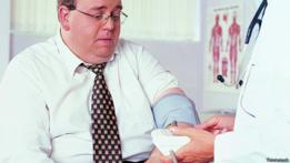 Hombre con sobrepeso