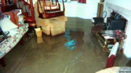 Rumah banjir di Inggris