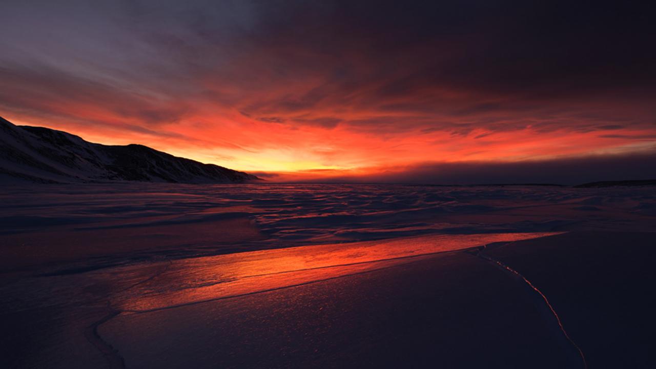 Evening landscape over the sea ice in northeast Greenland (Credit: Morten Hilmer)