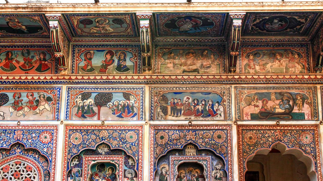 Painters were commissioned to paint havelis Painters were commissioned to paint havelis