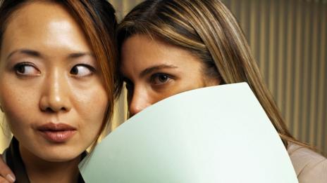 Touching someone is one trick people use to manipulate (Credit: Thinkstock)