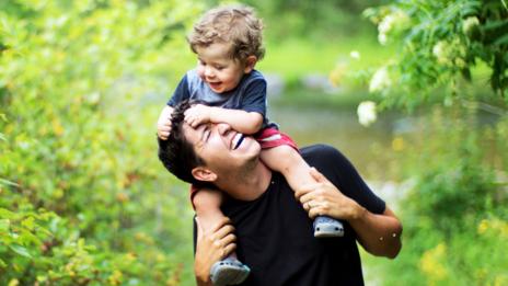 Ross Williams with his son, Everett, in Queenstown, New Zealand. (Credit: Ross Williams)