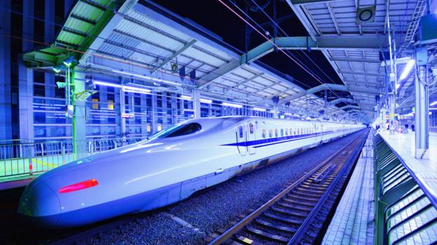 A Nozomi bullet train rests in Kyoto Station (Sean Pavone/Alamy)