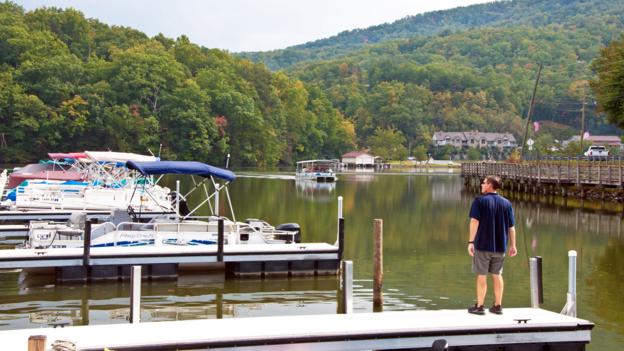 Lake Lure, Dirty Dancing boat tour (Credit: Credit: Amanda Ruggeri)
