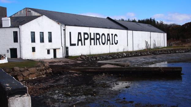 Laphroaig unapologetically overwhelms the palate with peat (Credit: Credit: Emma Jane Hogbin Westby/Flickr/CC by 2.0) Laphroaig unapologetically overwhelms the palate with peat (Credit: Credit: Emma Jane Hogbin Westby/Flickr/CC by 2.0)