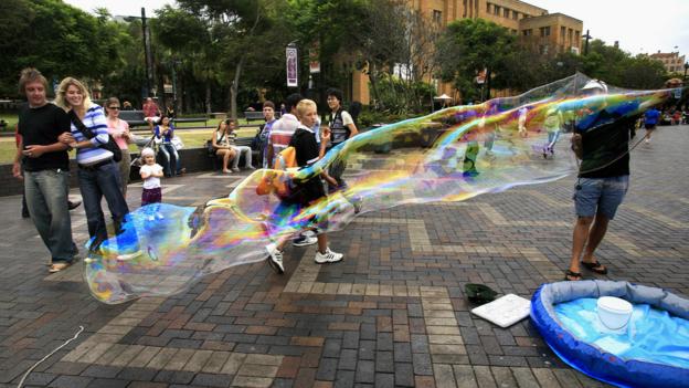 Making bubbles in Sydney's Circular Quay (Credit: Credit: David Hancock/Getty) Making bubbles in Sydney's Circular Quay (Credit: Credit: David Hancock/Getty)