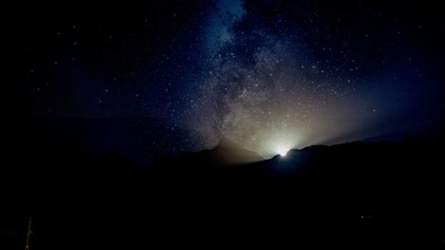 Moonrise over the Himalayas (Credit: Visal Chattopadhyay / Alamy)