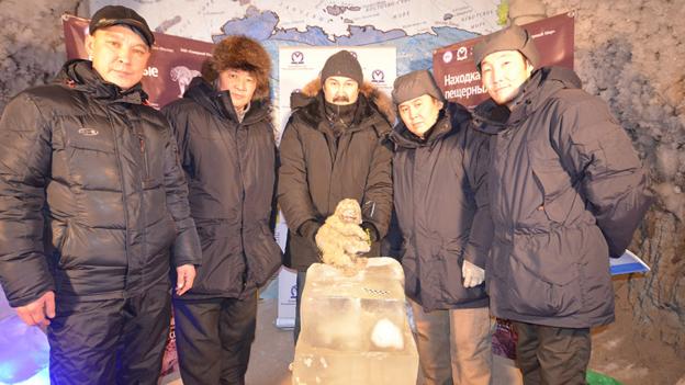 The cave lion cub team (Credit: Academy of Sciences of the Republic of Sakha (Yakutia))
