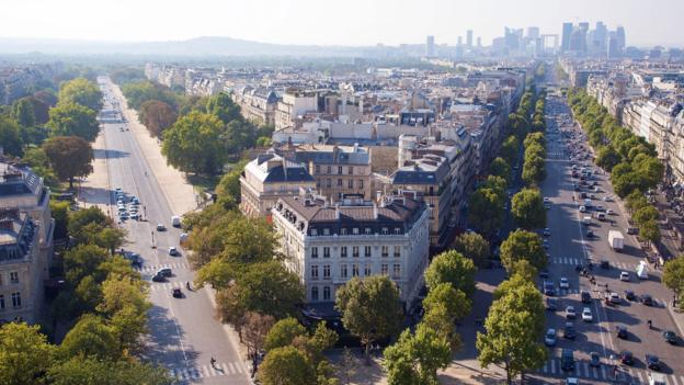 A dozen avenues radiate from the Arc de Triomphe (Credit: Credit: Alamy)