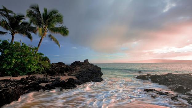 The Pacific off Hawaii is sunny. Who knew? (Credit: Dennis Frates/Alamy Stock Photo)