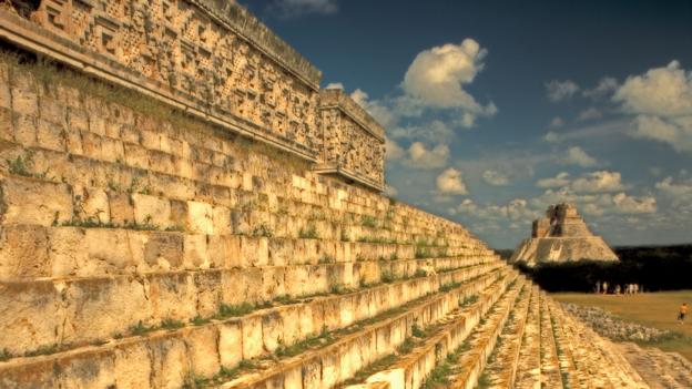 Archaeologists still cannot agree on what caused the Maya collapse 