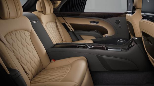 Bentley Mulsanne μακρύ μεταξόνιο 