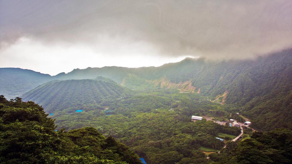 Aogashima caldera (Credit: Dataichi/Simon Dubreuil/Getty)