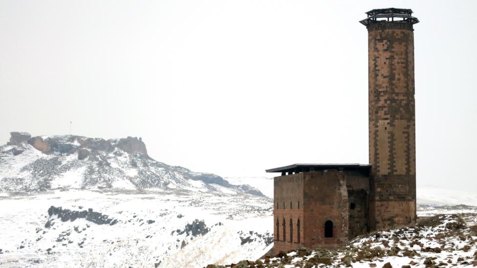 Ani's mosque of Manuchihr 