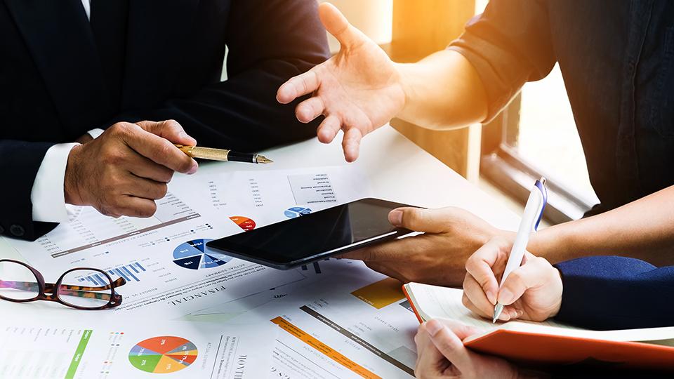 7 Ways to Improve your Business Cash Flow - finance