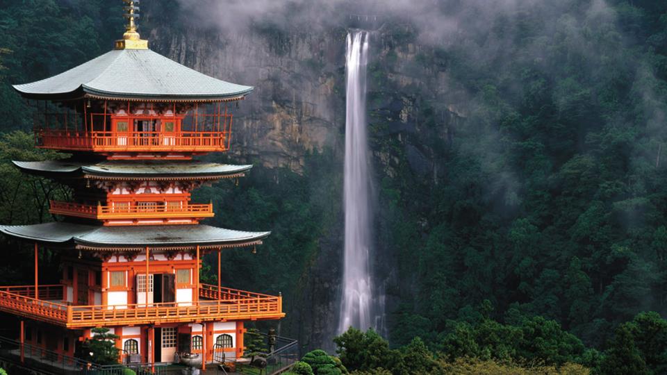 Japan's Best Kept Secrets: Unveiling the Enchanting World of Colorful Beaches
