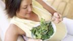 Weight management 'benefits' for mother and baby