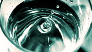Is drinking extra water good for your skin?