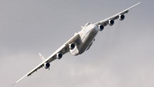An-225 in flight