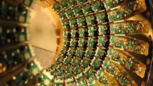 Filter stage of D-Wave computer (Copyright: D-Wave)