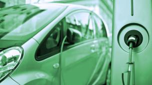 Electric cars: A universal plug for all models?