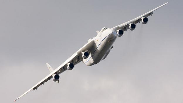 An-225 in flight