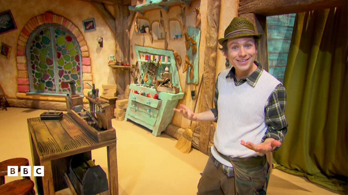 Tour Mr Shoemaker’s Workshop - CBeebies