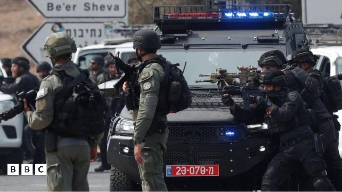 Yalangoch uxlayotgan yigitlarning haqiqiy fotosuratlari