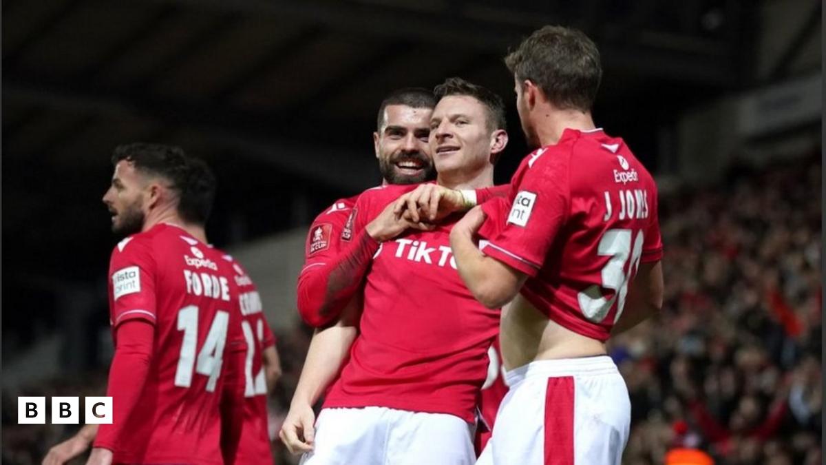 Cwpan FA Lloegr: Wrecsam 3-3 Sheffield United - BBC Cymru Fyw
