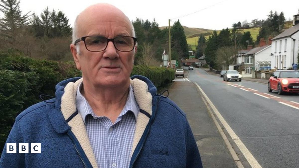 Galw am welliannau brys i ffordd A44 y canolbarth - BBC Cymru Fyw