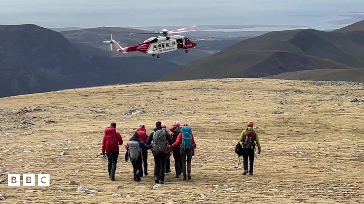 Cynnydd sylweddol yn y galw am help ar Yr Wyddfa - BBC Cymru Fyw