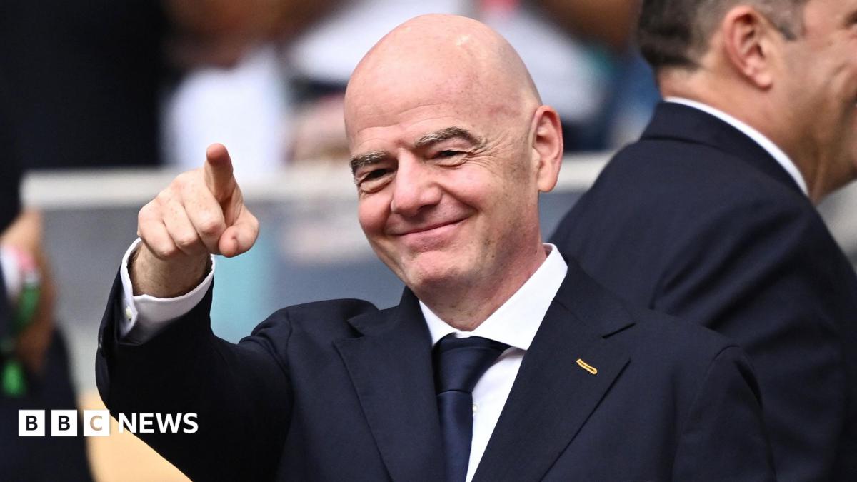 Lib Dems urge FA and Uefa to withdraw from Fifa