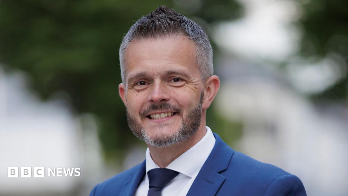 Robbie Butler announced as new health minister