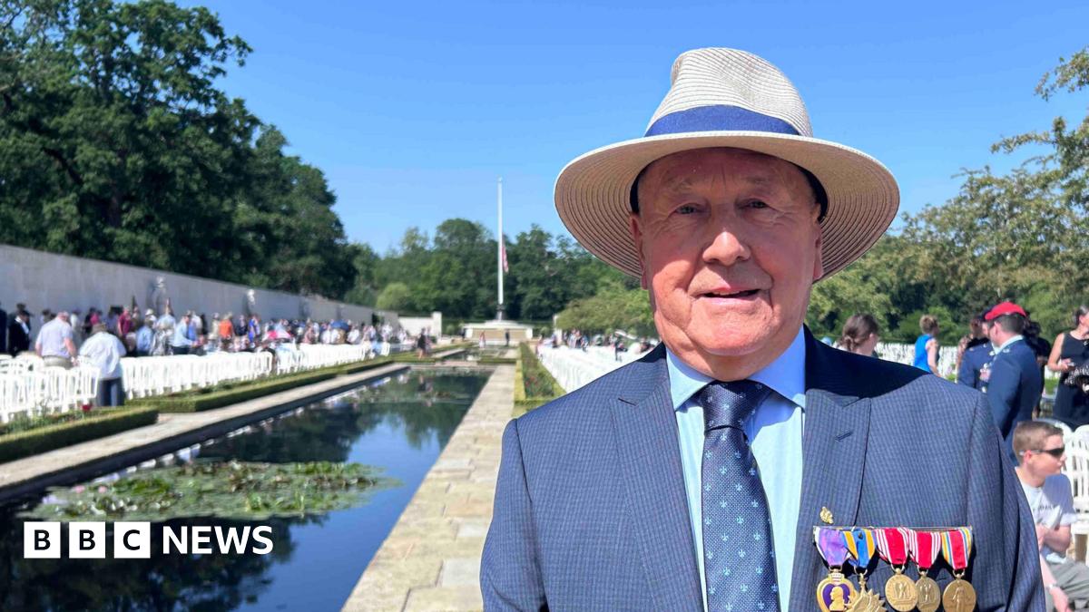 New exhibition opens at Cambridge cemetery for US military