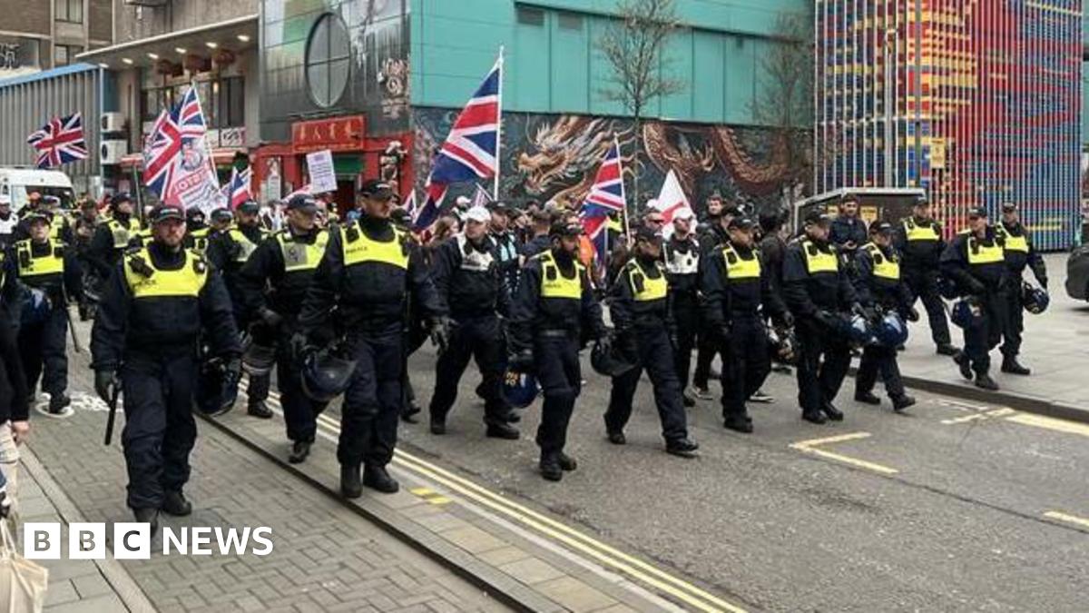 Protester 'filmed shouting Nazi slogans' in Bristol march