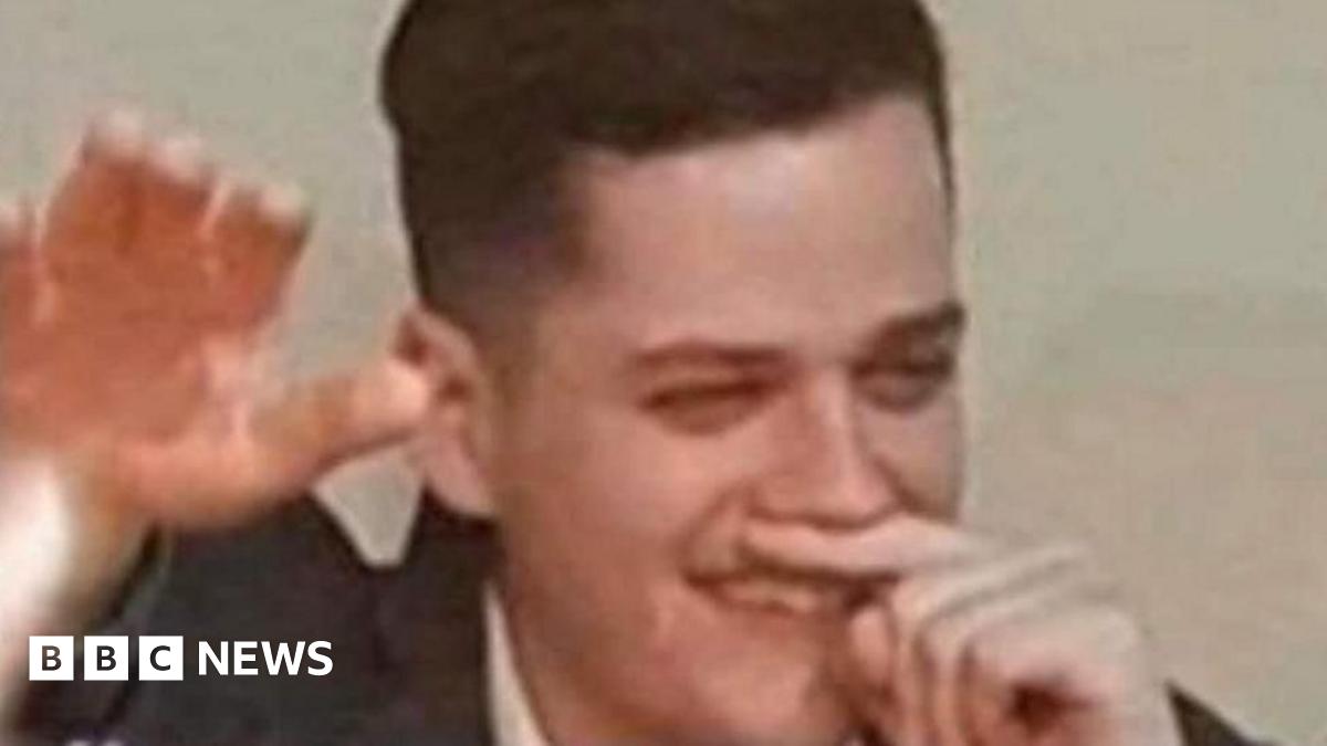 Reform candidate quits Senedd election after Nazi salute photo