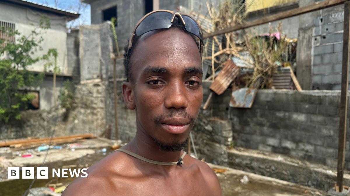 Mayotte: Survivors describe cyclone horror