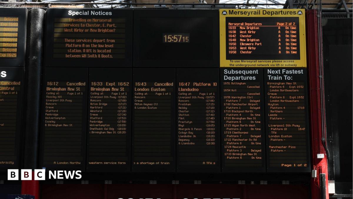 How a 90-second power outage sparked chaos for rail commuters