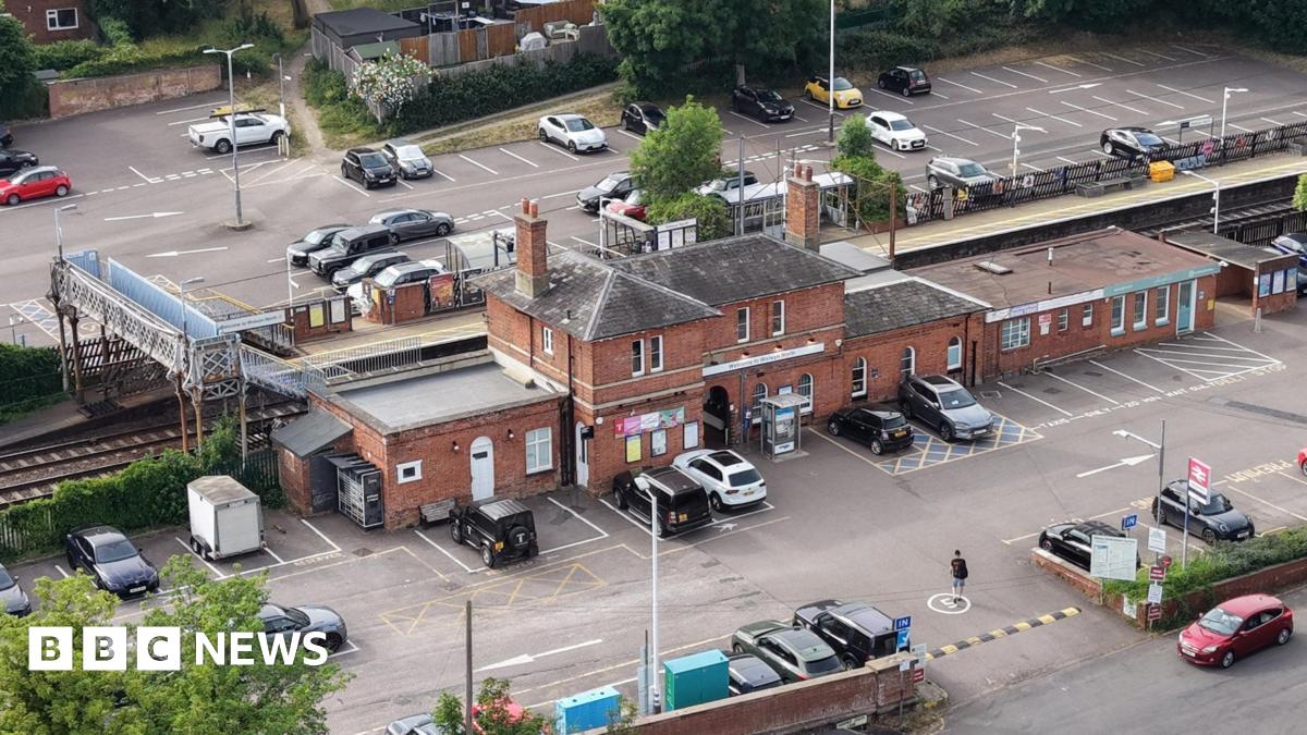 Man killed by train at Welwyn fled custody van after arrest